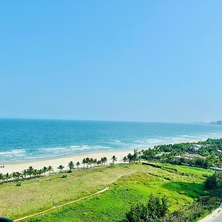 Luxury Apartment - Rooftop Swimming Pool - Beach Front - Hinata Apartment Da Nang Bagian luar foto