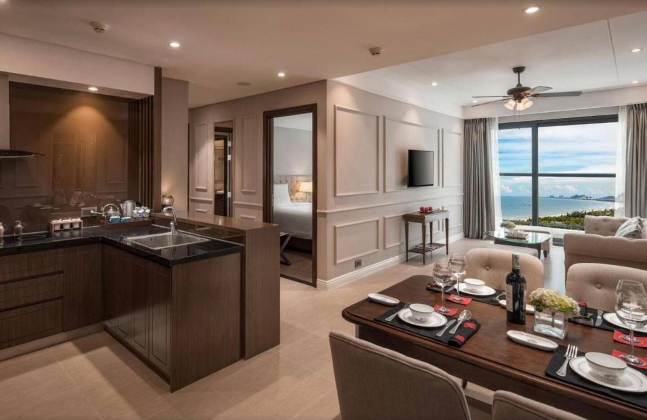 Luxury Apartment - Rooftop Swimming Pool - Beach Front - Hinata Apartment Da Nang Bagian luar foto