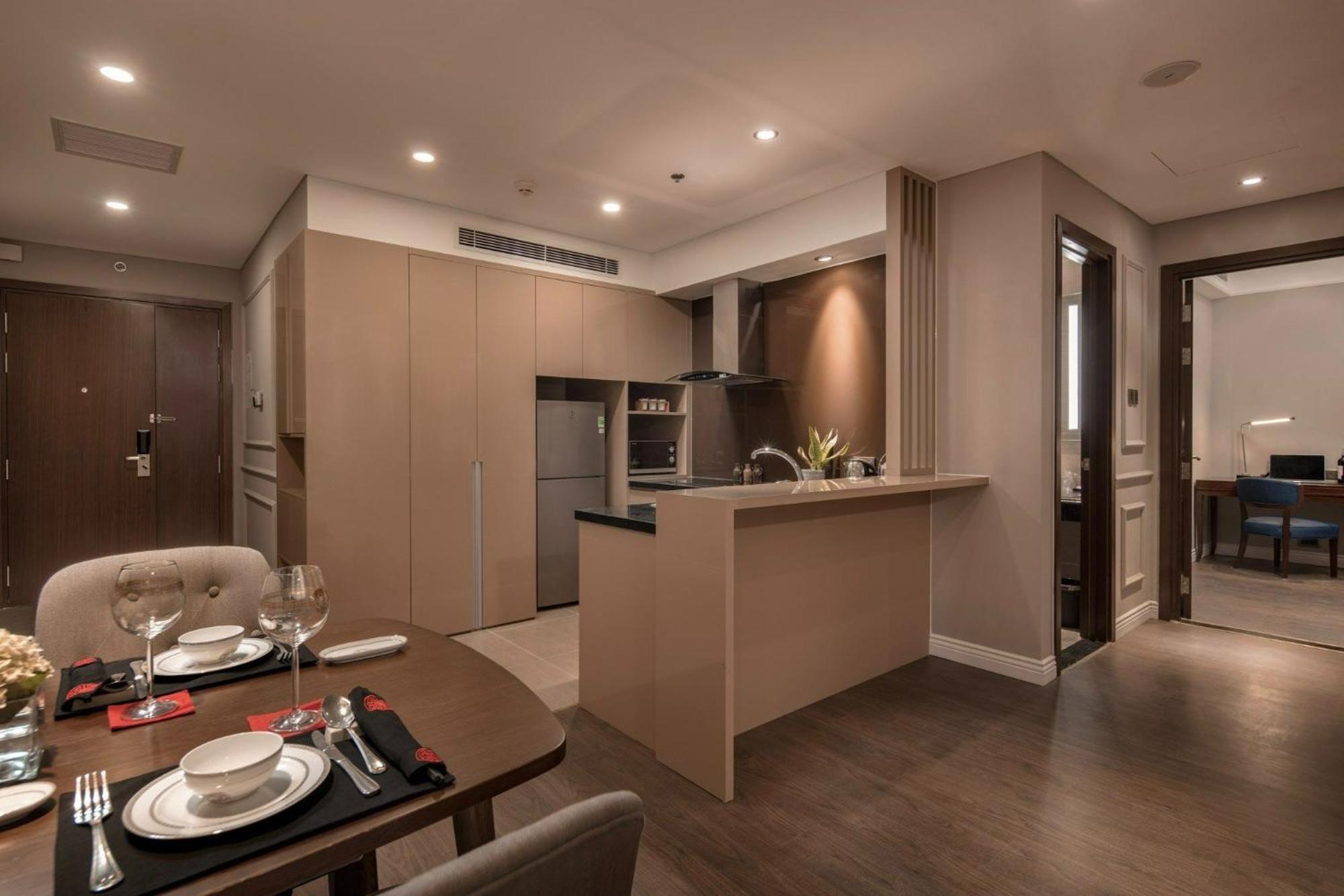 Luxury Apartment - Rooftop Swimming Pool - Beach Front - Hinata Apartment Da Nang Bagian luar foto