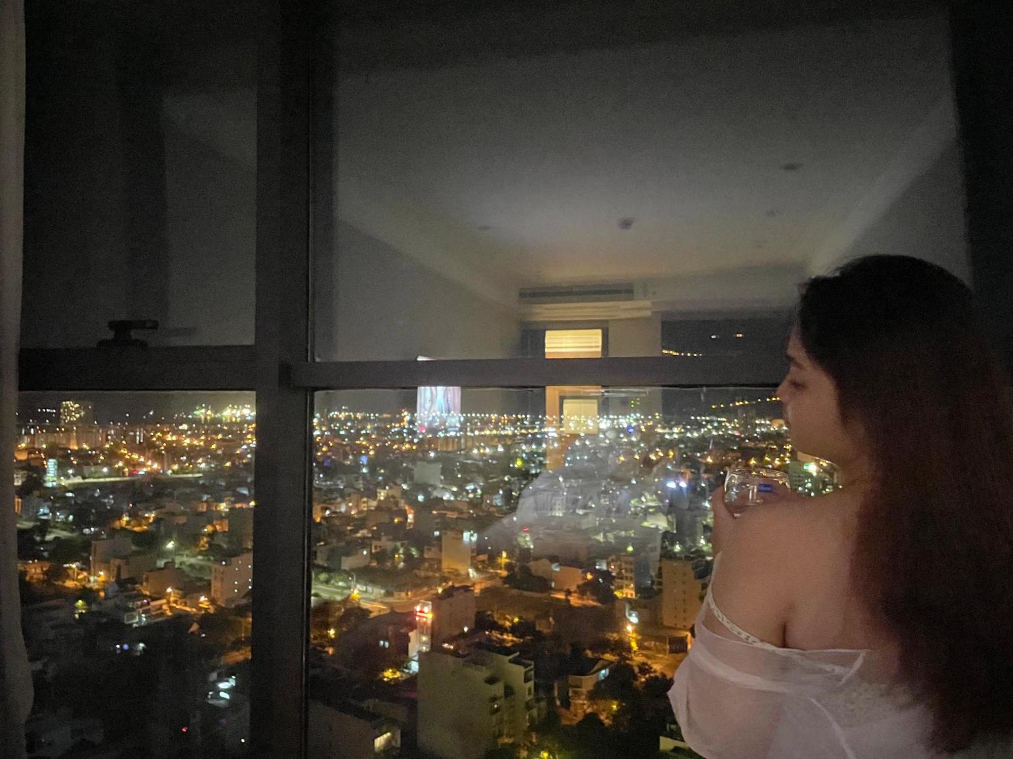 Luxury Apartment - Rooftop Swimming Pool - Beach Front - Hinata Apartment Da Nang Bagian luar foto