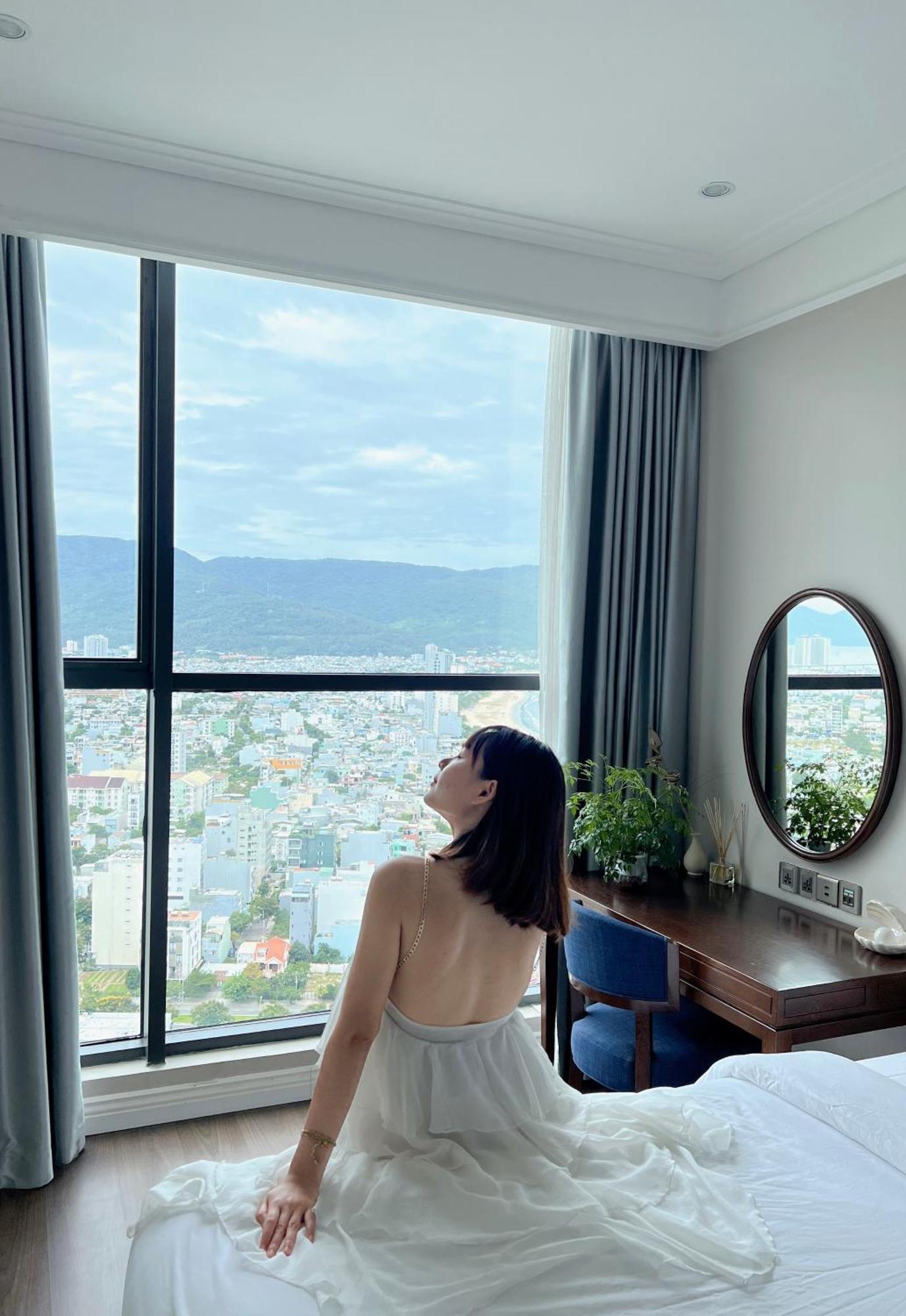 Luxury Apartment - Rooftop Swimming Pool - Beach Front - Hinata Apartment Da Nang Bagian luar foto