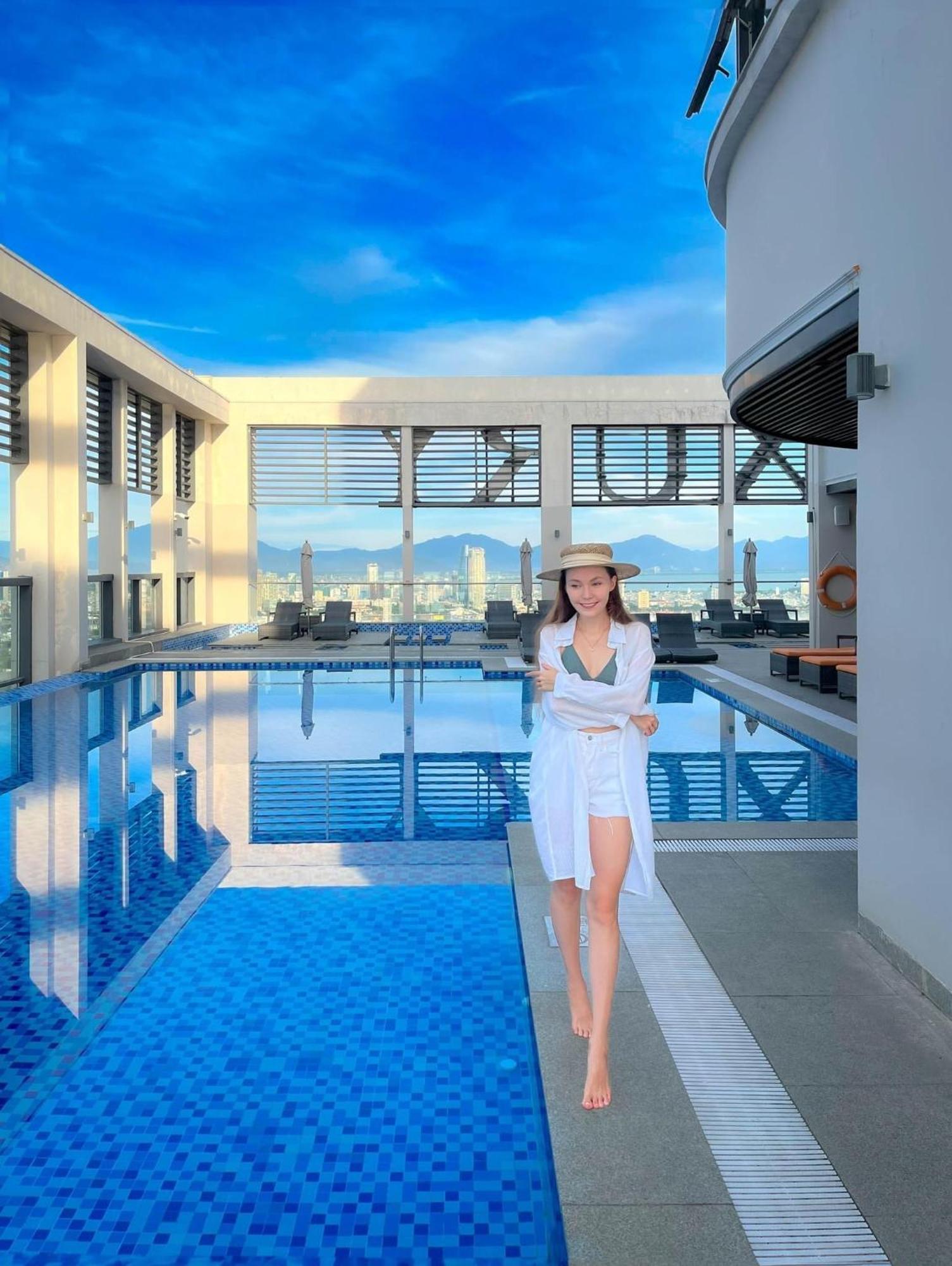 Luxury Apartment - Rooftop Swimming Pool - Beach Front - Hinata Apartment Da Nang Bagian luar foto